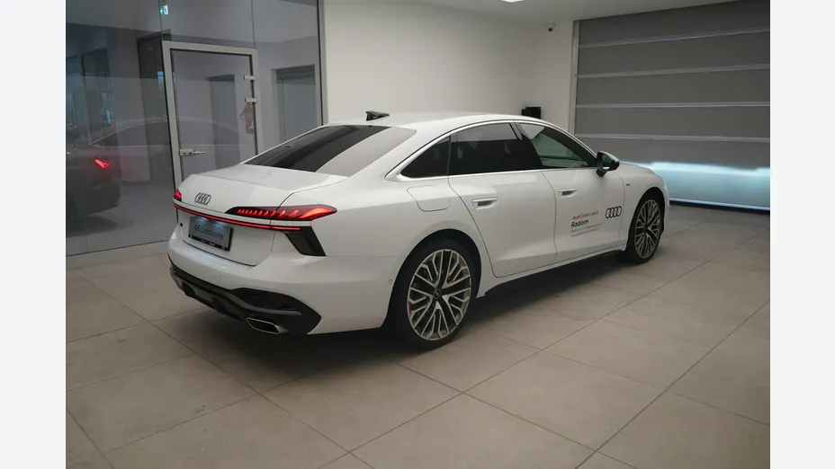 AUDI A6 -
