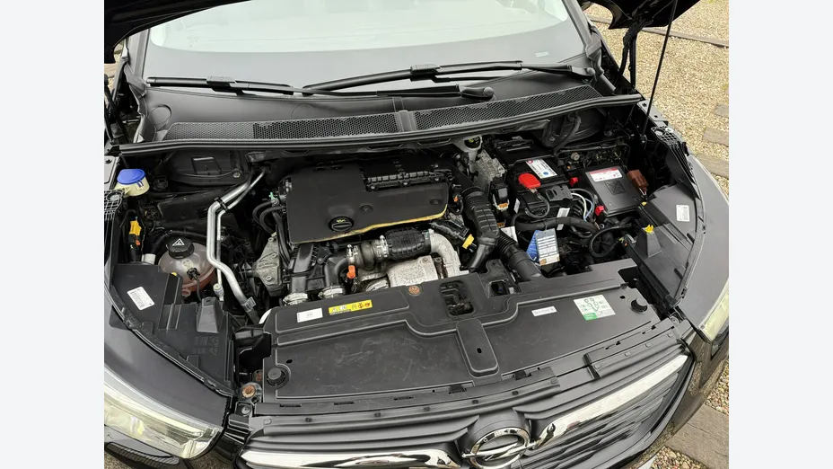 OPEL Grandland X -