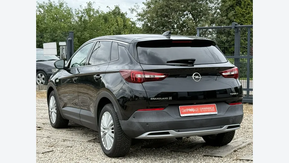 OPEL Grandland X -