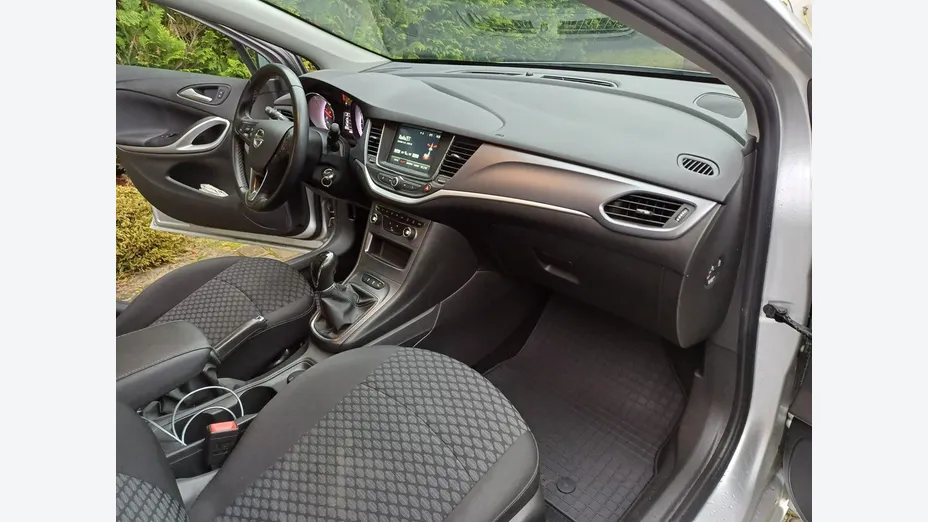 OPEL Astra -