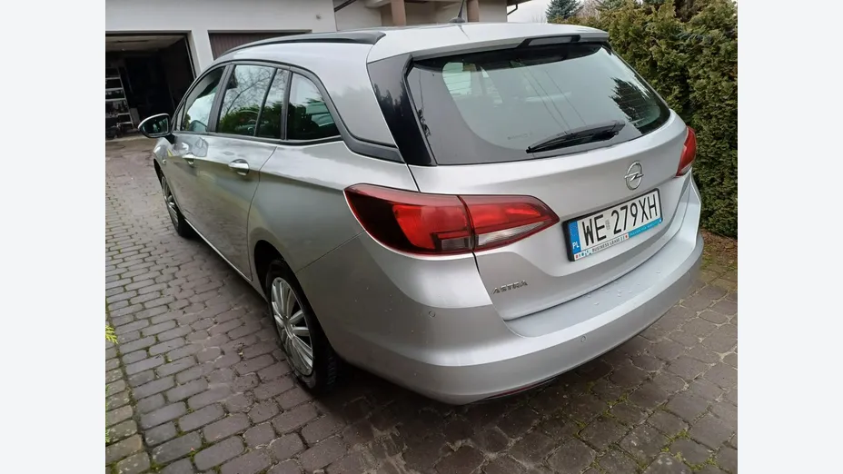 OPEL Astra -