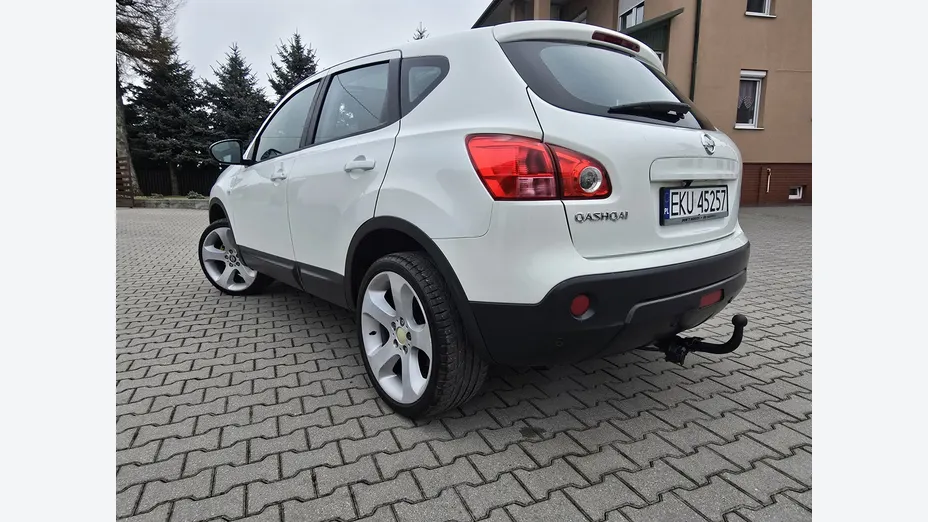 NISSAN Qashqai -