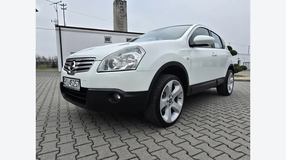 NISSAN Qashqai -