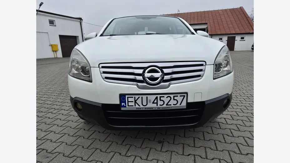 NISSAN Qashqai -