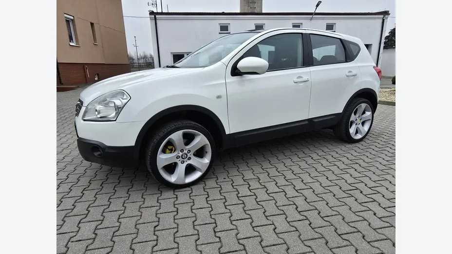NISSAN Qashqai -