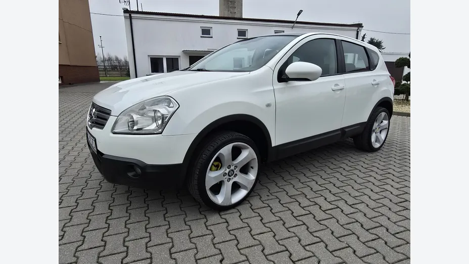 NISSAN Qashqai -