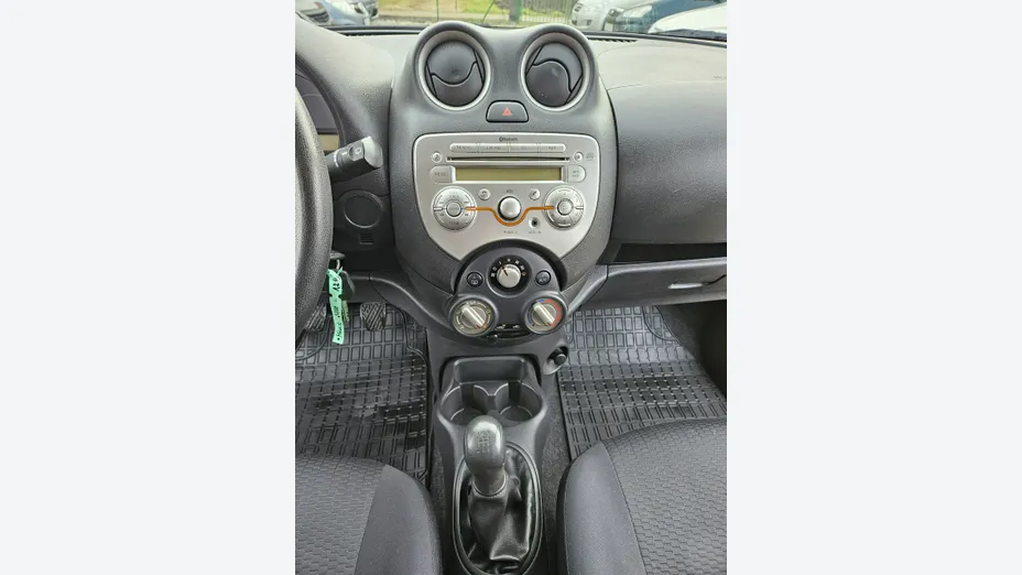NISSAN Micra -