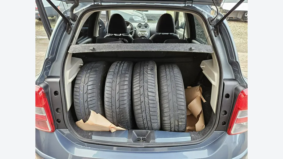 NISSAN Micra -