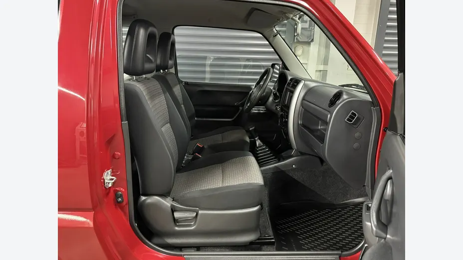 SUZUKI Jimny -
