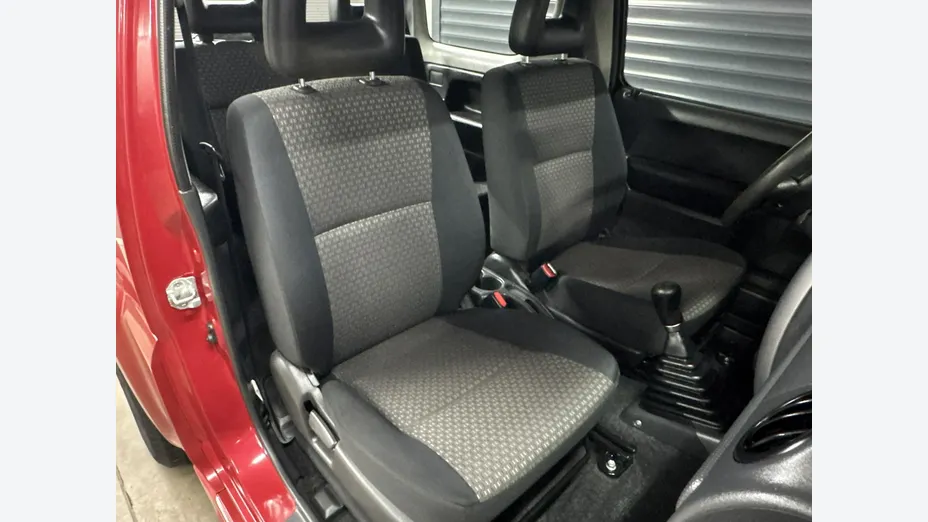 SUZUKI Jimny -