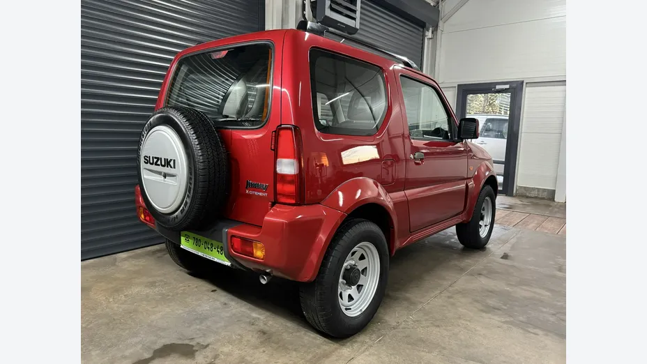 SUZUKI Jimny -