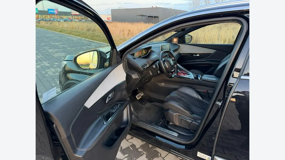 PEUGEOT 3008 -