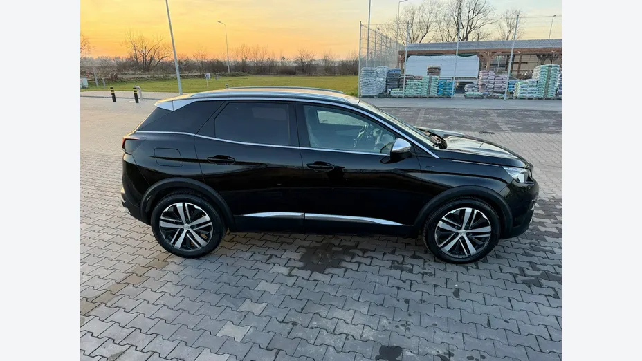 PEUGEOT 3008 -
