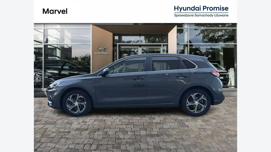HYUNDAI i30 -
