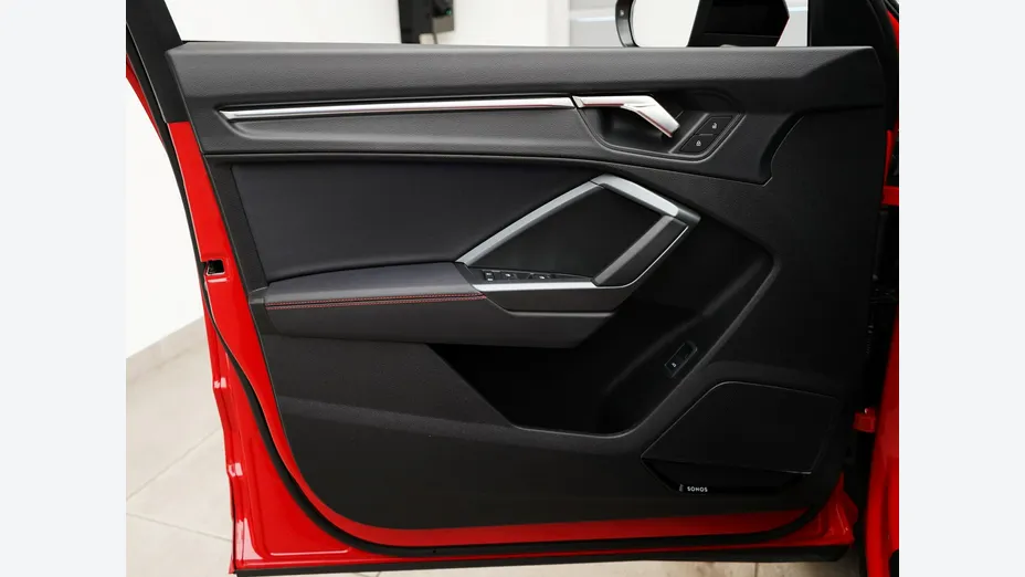 AUDI Q3 Sportback -