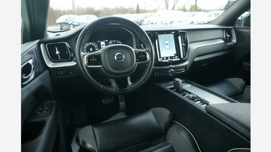 VOLVO XC60 -