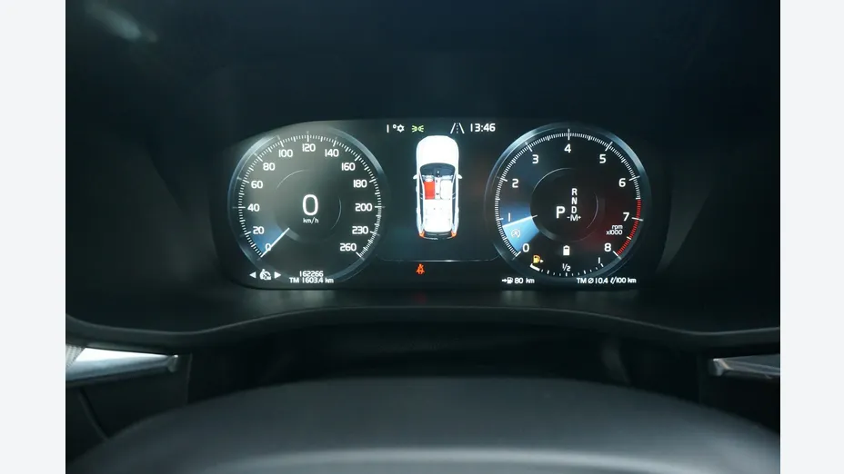 VOLVO XC60 -