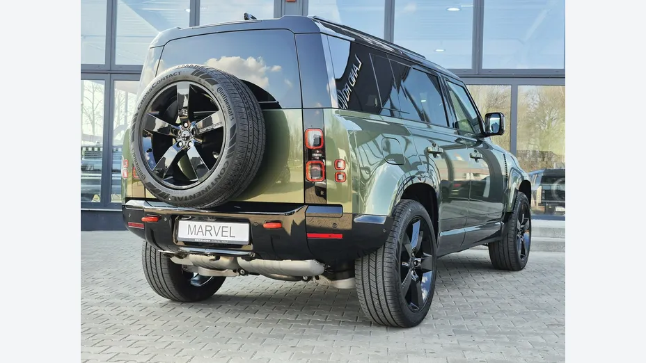LAND ROVER Defender -