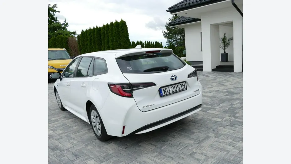 TOYOTA Corolla -