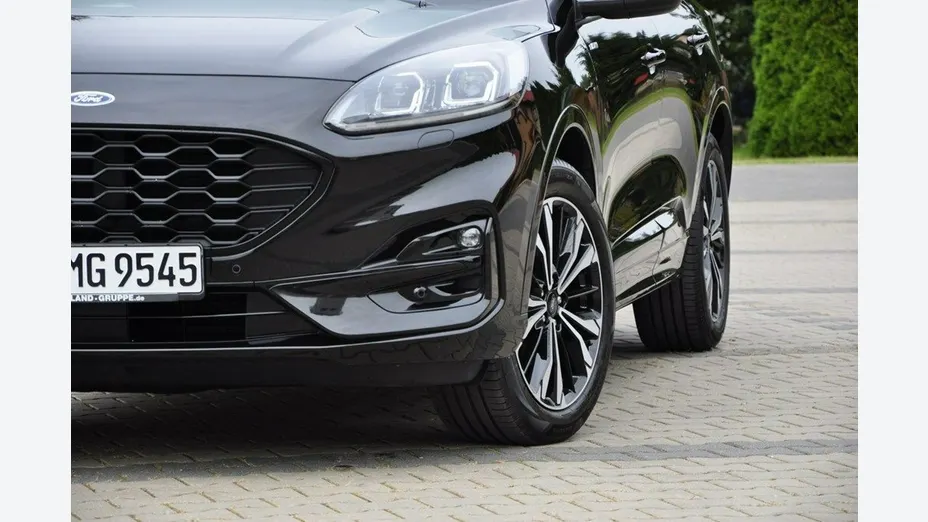 FORD Kuga -