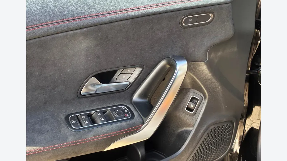 MERCEDES-BENZ CLA CLA 250 e PHEV AMG Line 8G-DCT