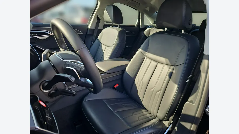 AUDI A8 -