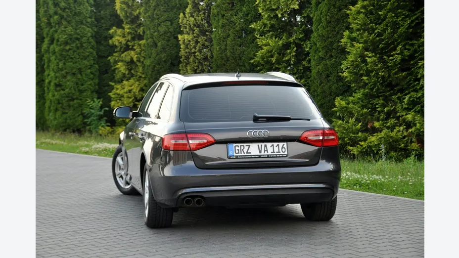 AUDI A4 -