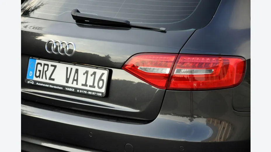AUDI A4 -