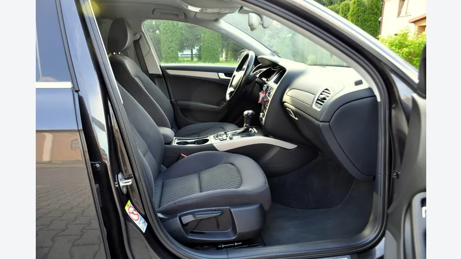 AUDI A4 -