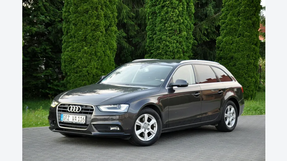 AUDI A4 -