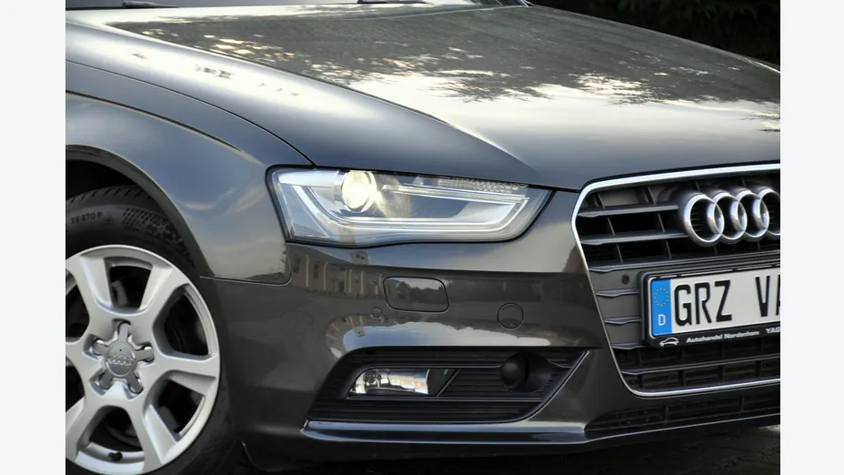 AUDI A4 -