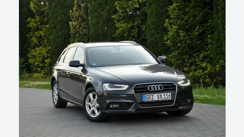 AUDI A4 -