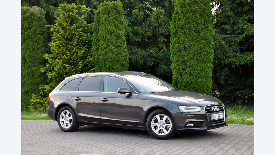 AUDI A4 -