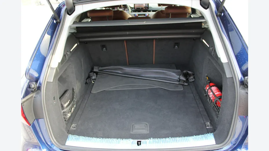 AUDI A4 -