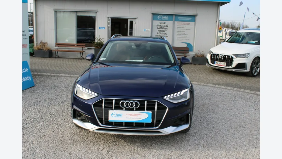 AUDI A4 -
