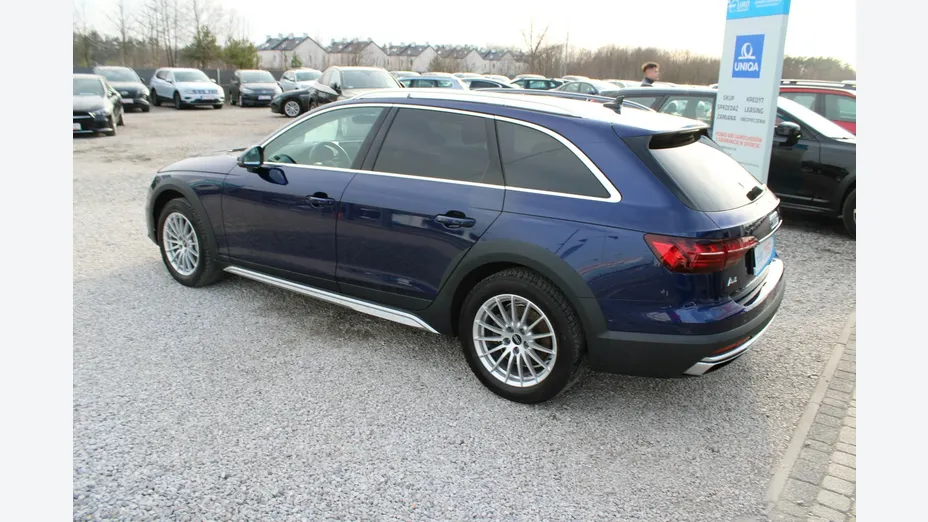 AUDI A4 -