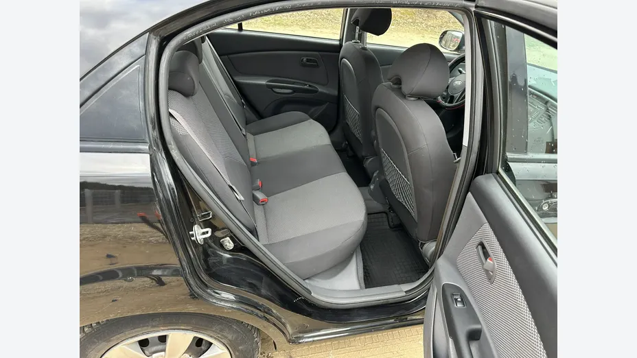 KIA Rio -