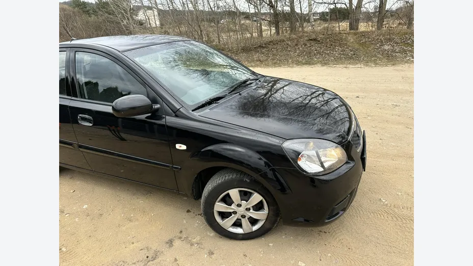 KIA Rio -