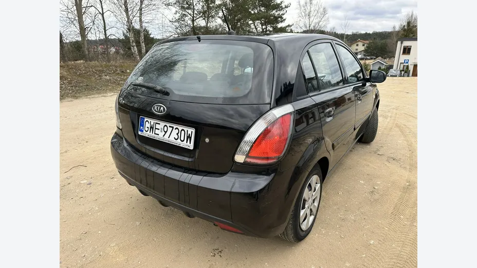 KIA Rio -