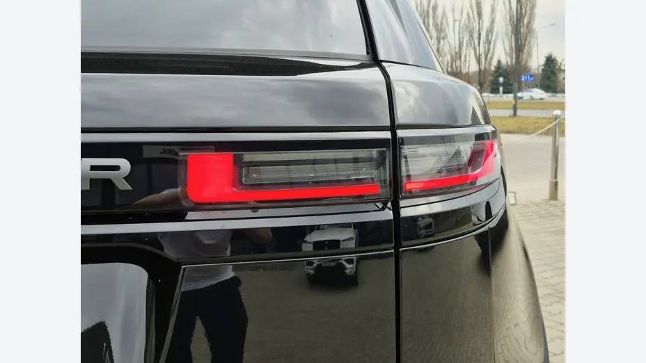 LAND ROVER Range Rover Velar -