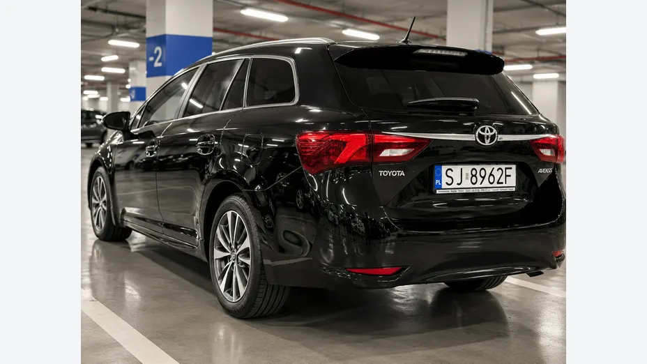 TOYOTA Avensis -