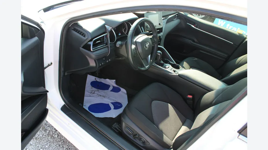 TOYOTA Camry -