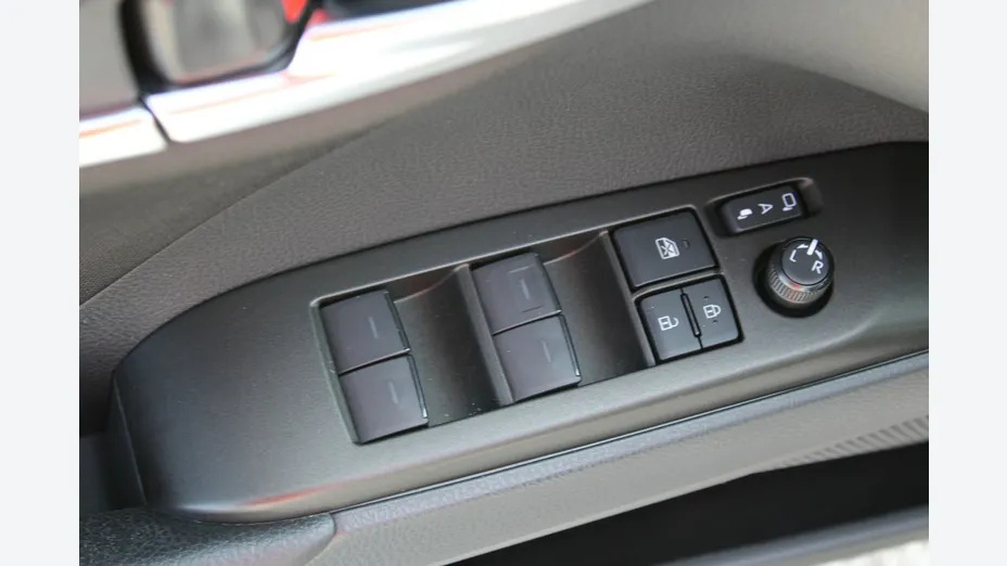 TOYOTA Camry -