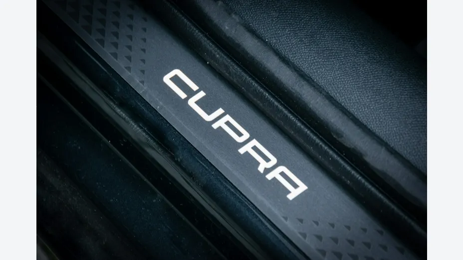 CUPRA Leon -