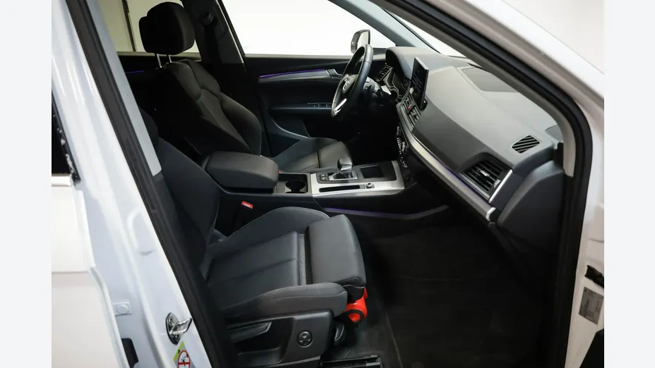 AUDI Q5 -