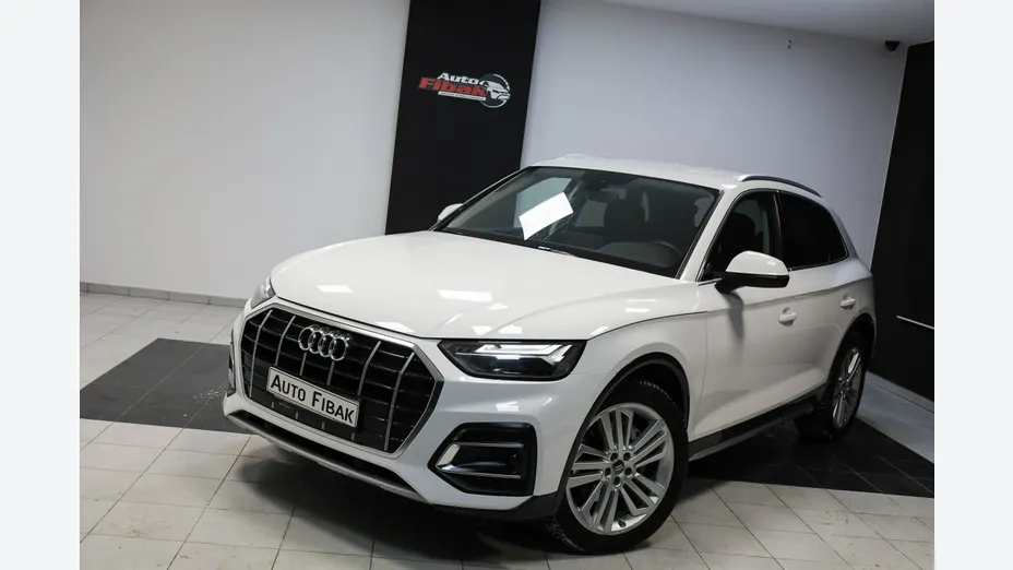 AUDI Q5 -