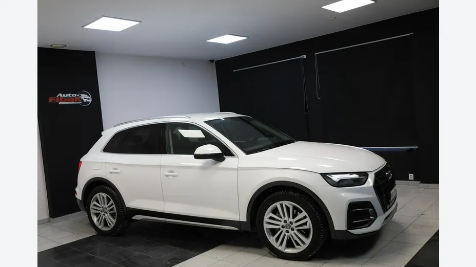 AUDI Q5 -
