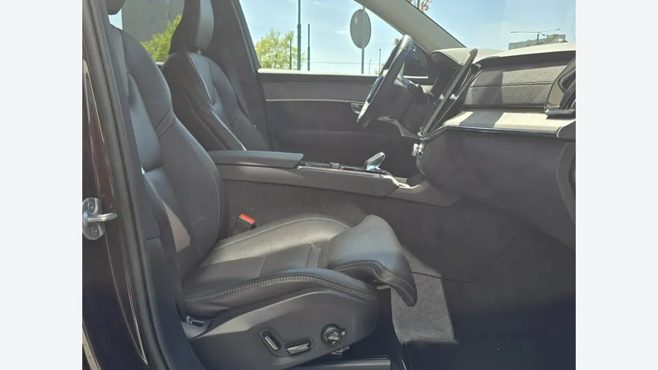 VOLVO XC90 -
