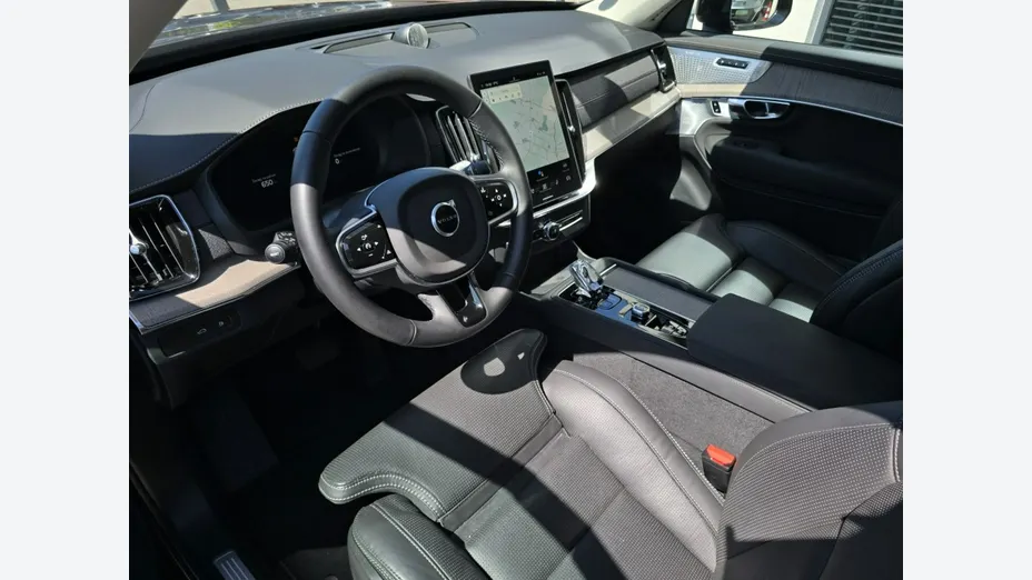 VOLVO XC90 -