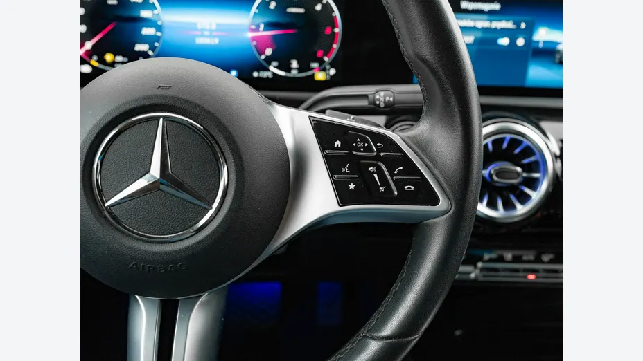 MERCEDES-BENZ A Klasa -